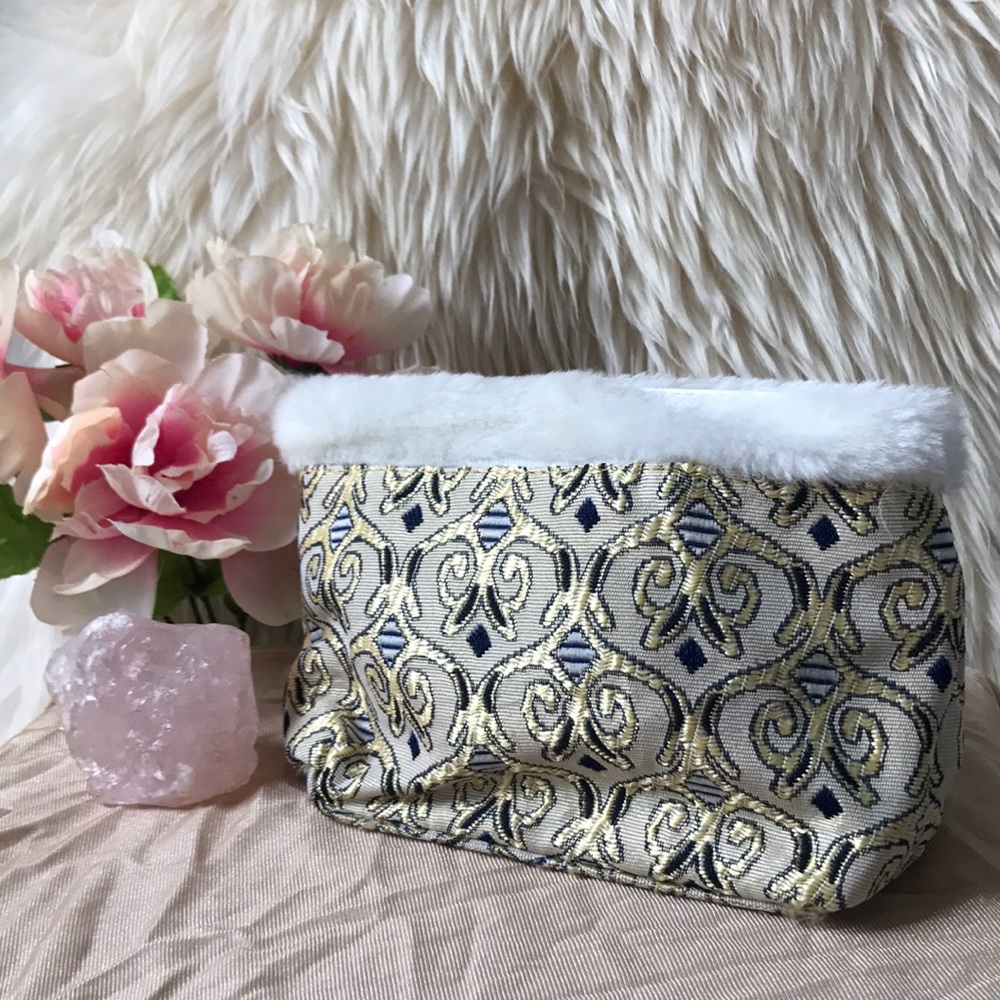 Vintage makeup bag/clutch